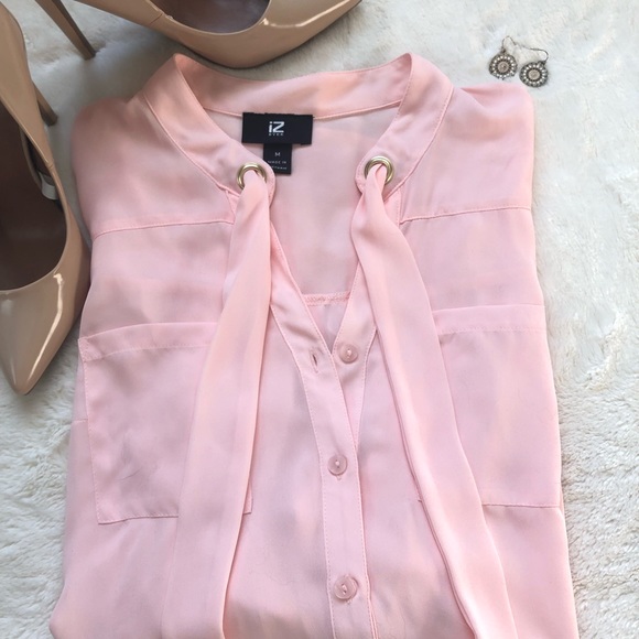 Iz Byer Tops - NWT iZ Byer pink button down top M